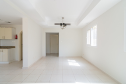 Best Vacant &amp; End Unit | Final price and non-negotiable | 4 Bedroom + maid room + laundry| Amazing Location